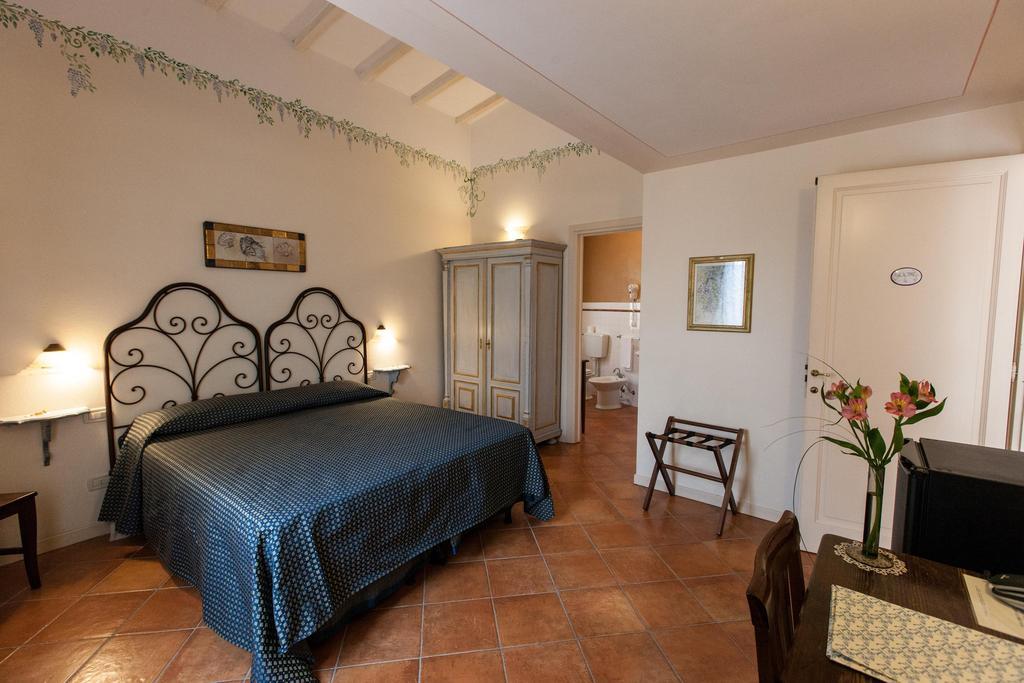 בורגו סן לורנצו Hotel Locanda Degli Artisti חדר תמונה